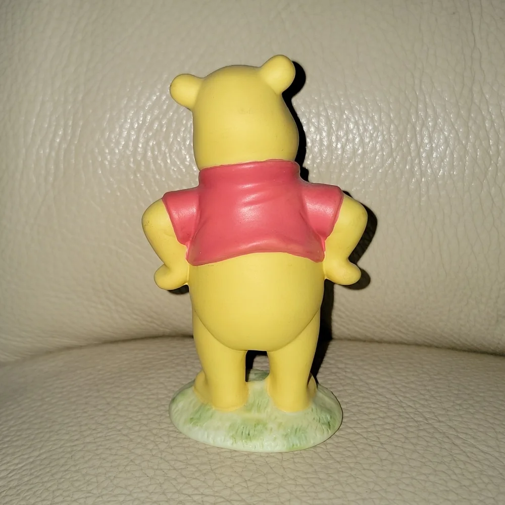 Malaysia winnie the pooh figurine vp21v - Picture 2 of 3